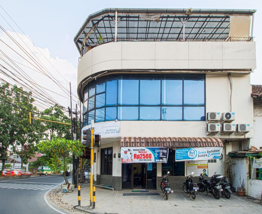 Hotel Bantal Guling Alun Alun Bandung Exteriér fotografie