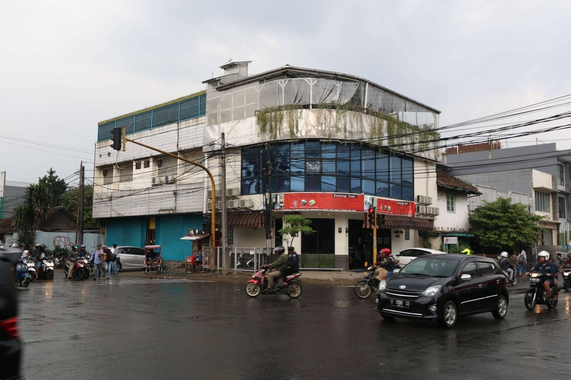 Hotel Bantal Guling Alun Alun Bandung Exteriér fotografie